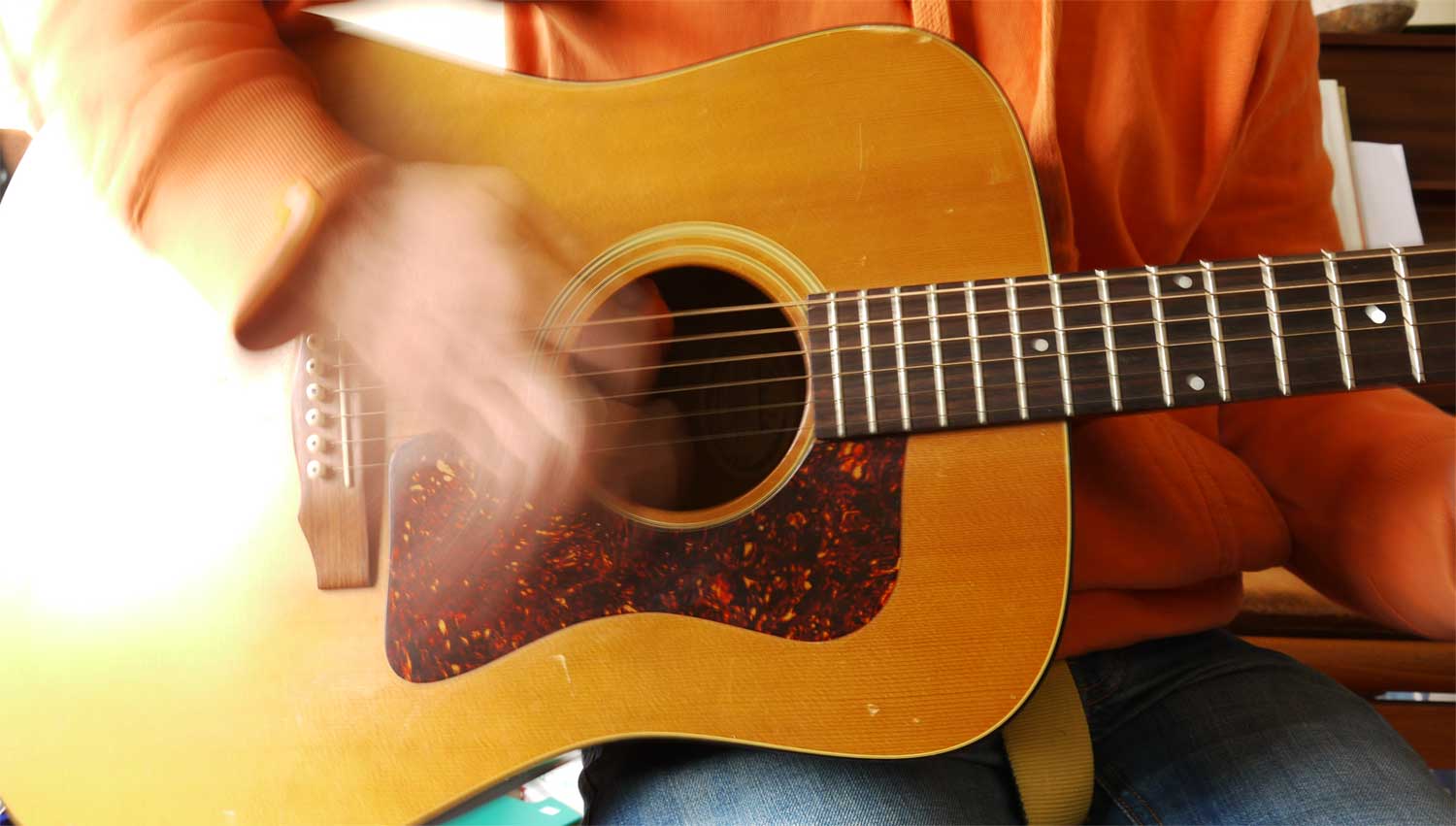 picture of ceilidh music played on guitar